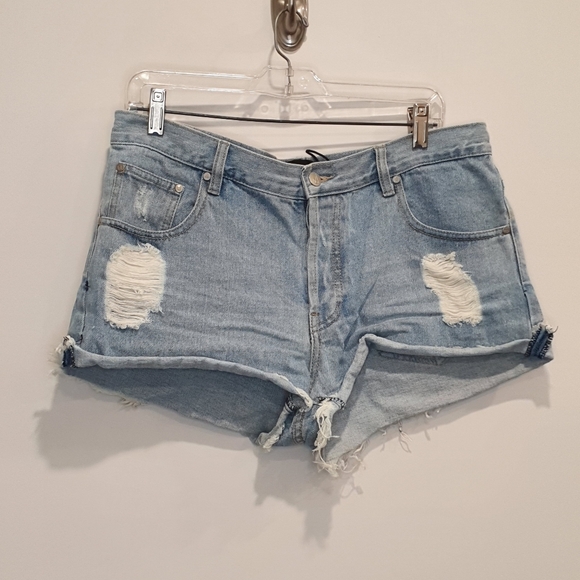 MINKPINK short denim distressed denim shorts, size medium - Picture 1 of 3